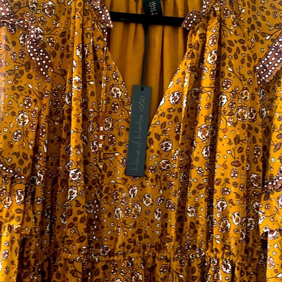 Beautiful rustiness with adjustable waist ties - Picture 2 of 6